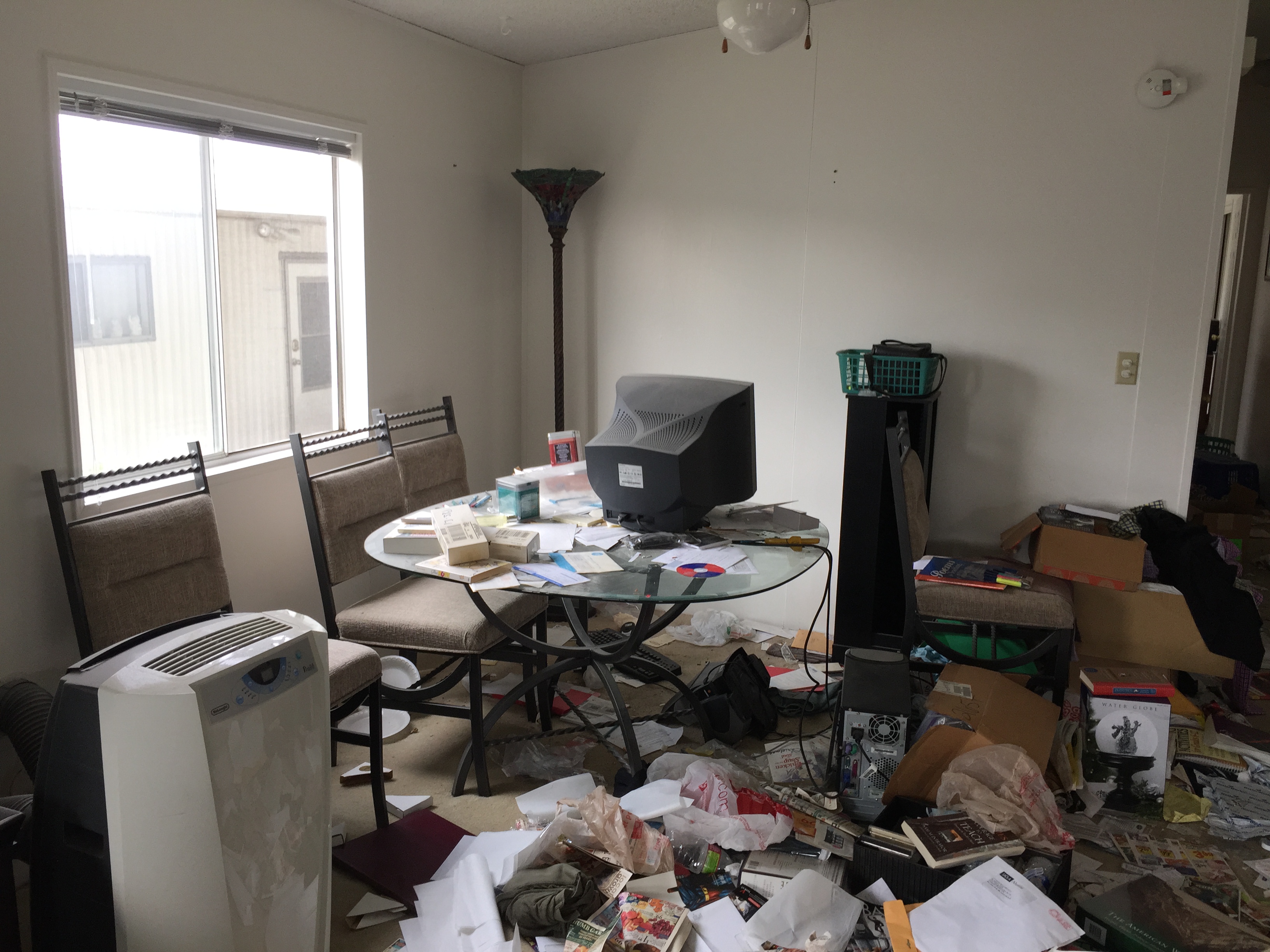 hoarder house cleaning and junk removal northridge